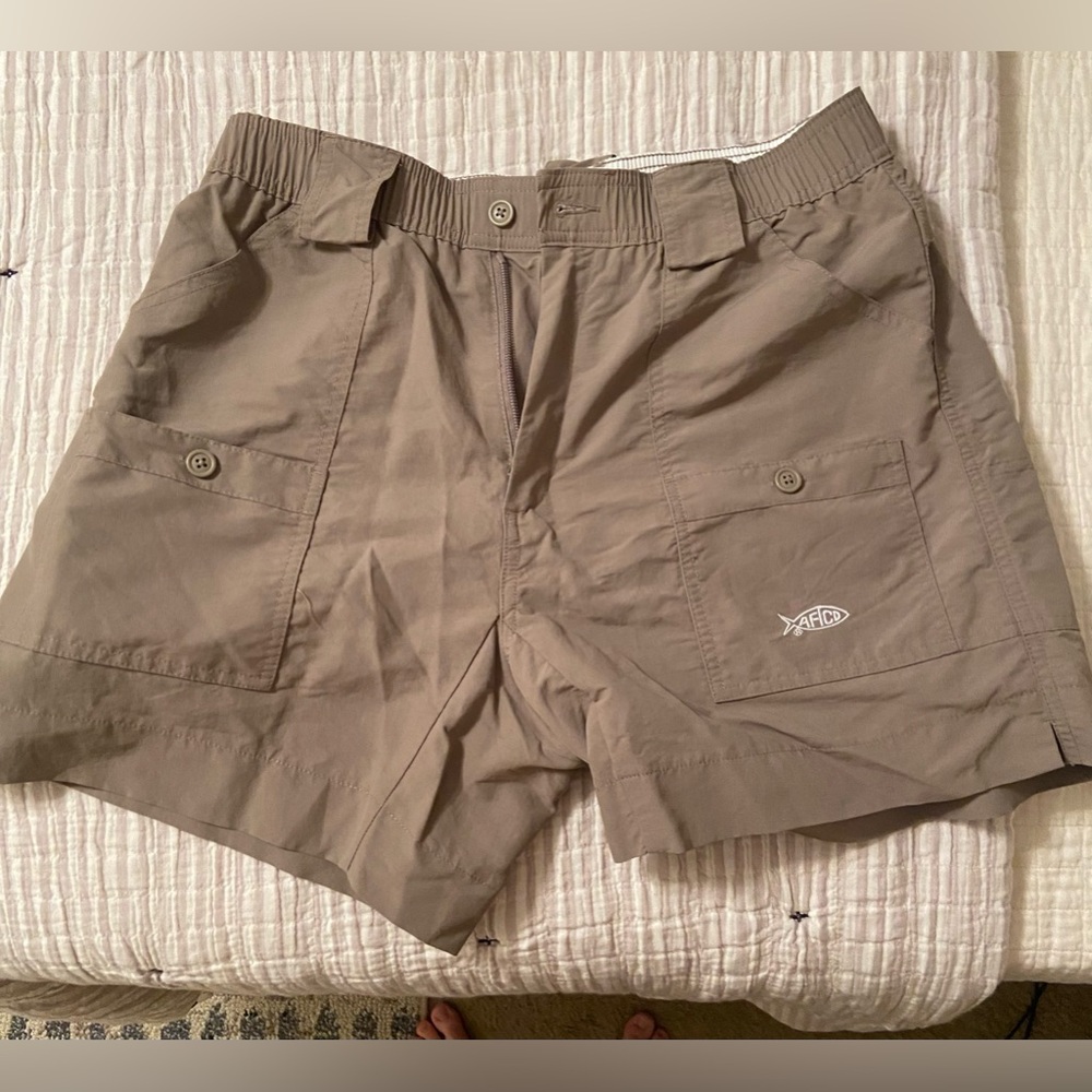Mens Aftco fishing shorts never worn